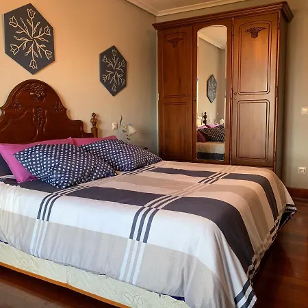 Magnifico Piso Centrico Entre El Mar Y La Montana. Apartamento